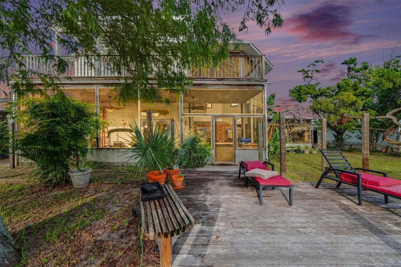 139 N Palmetto Avenue , Flagler Beach, FL 32136 Main Photo