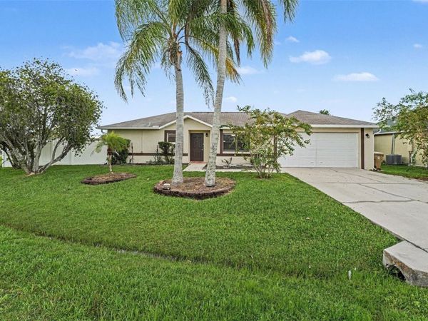 32 YORK COURT , KISSIMMEE, FL 34758