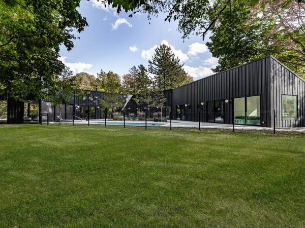13892 Rea Avenue, Harbert, MI 49115