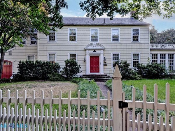 5812 Huntington Avenue , Newport News, VA 23607
