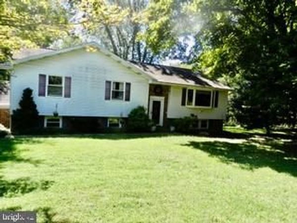 214 PHEASANT HILL ROAD, SELLERSVILLE, PA 18960