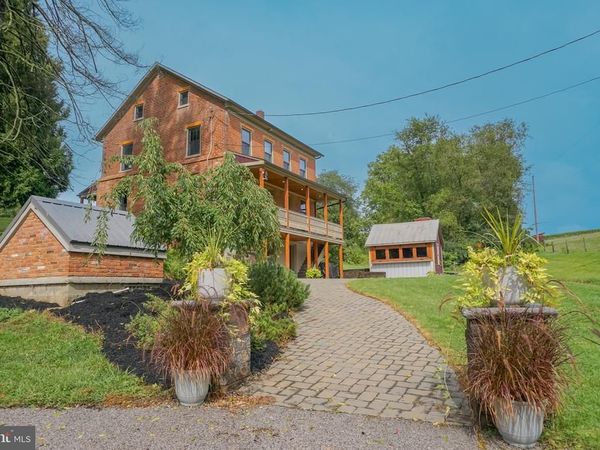 2605 BUFFALO VALLEY ROAD , SPRING GROVE, PA 17362