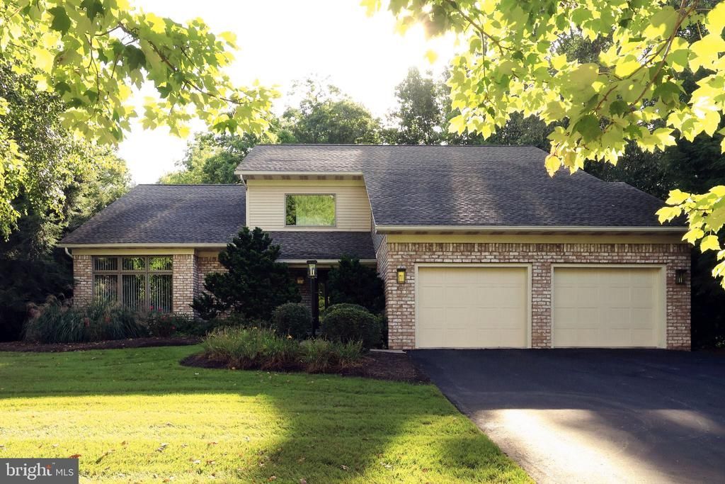 1426 RIDGE MASTER DRIVE, STATE COLLEGE, PA 16803