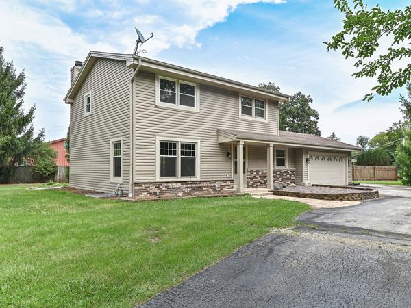 S71W13222 Tess Corners Dr, Muskego, WI 53150