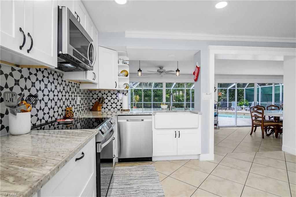 1072 Wisconsin Dr, Naples, FL 34103 Photo