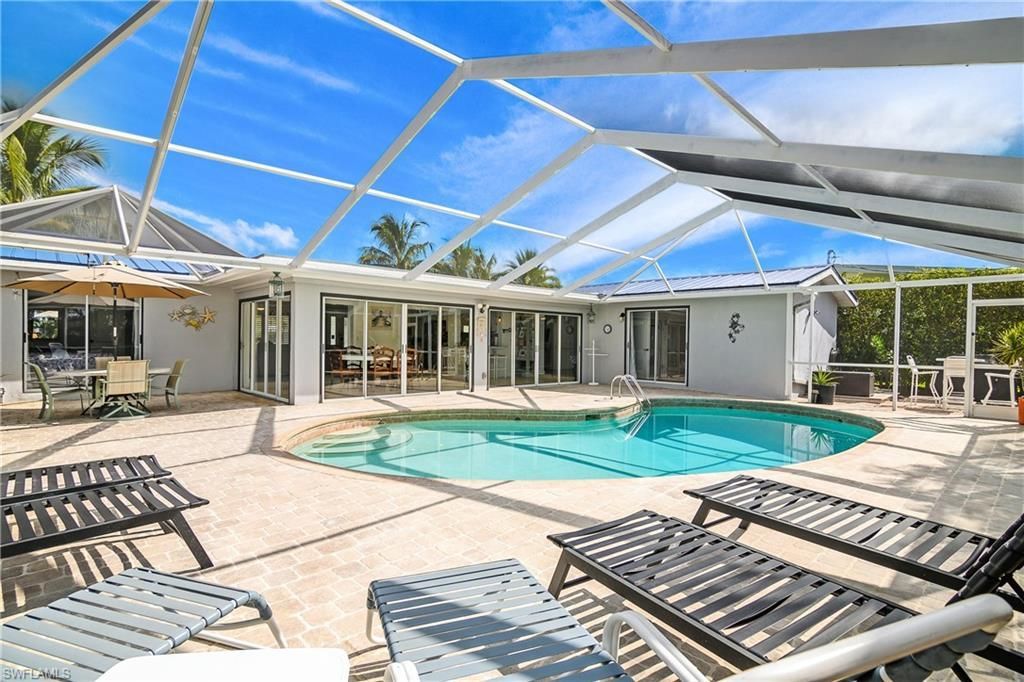 1072 Wisconsin Dr, Naples, FL 34103 Photo