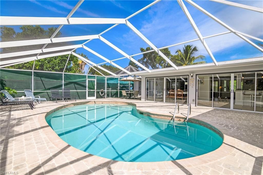 1072 Wisconsin Dr, Naples, FL 34103 Photo