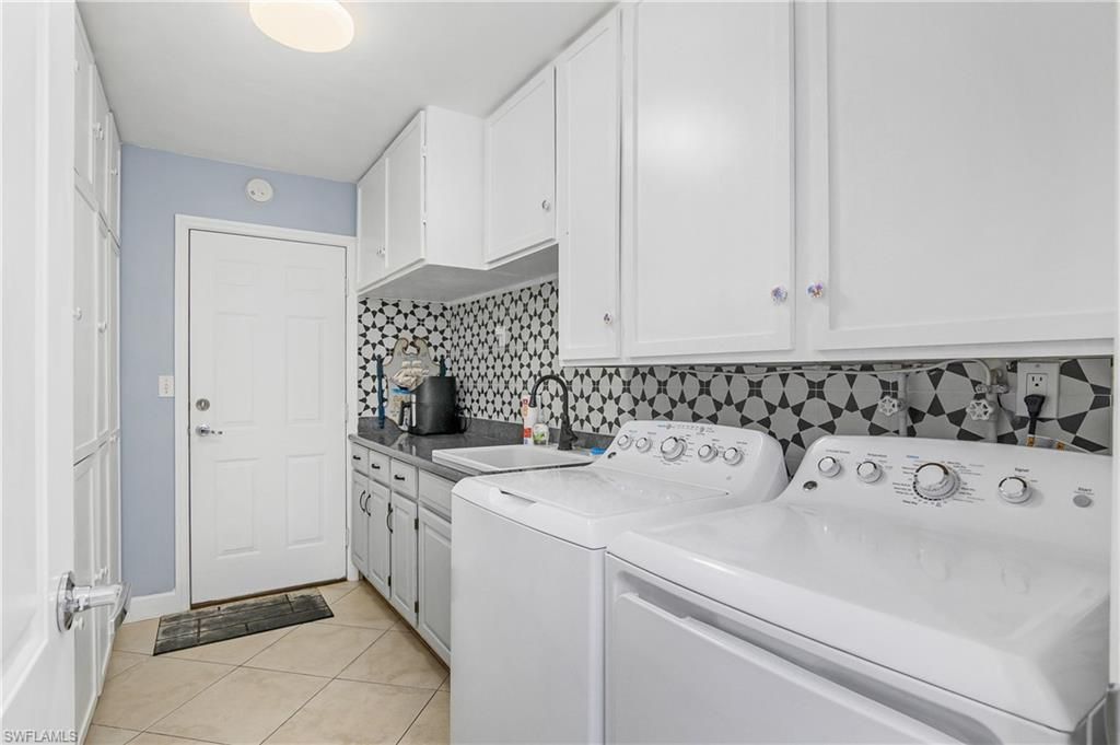 1072 Wisconsin Dr, Naples, FL 34103 Photo