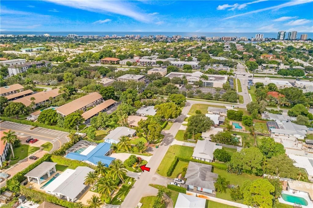 1072 Wisconsin Dr, Naples, FL 34103 Photo