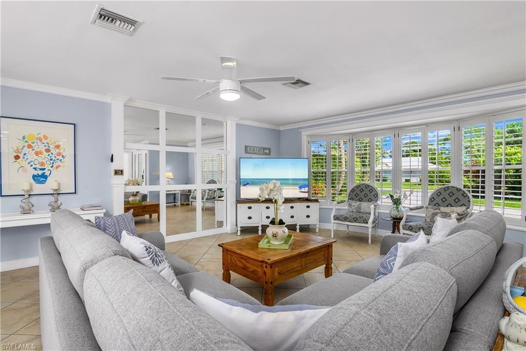 1072 Wisconsin Dr, Naples, FL 34103 Photo