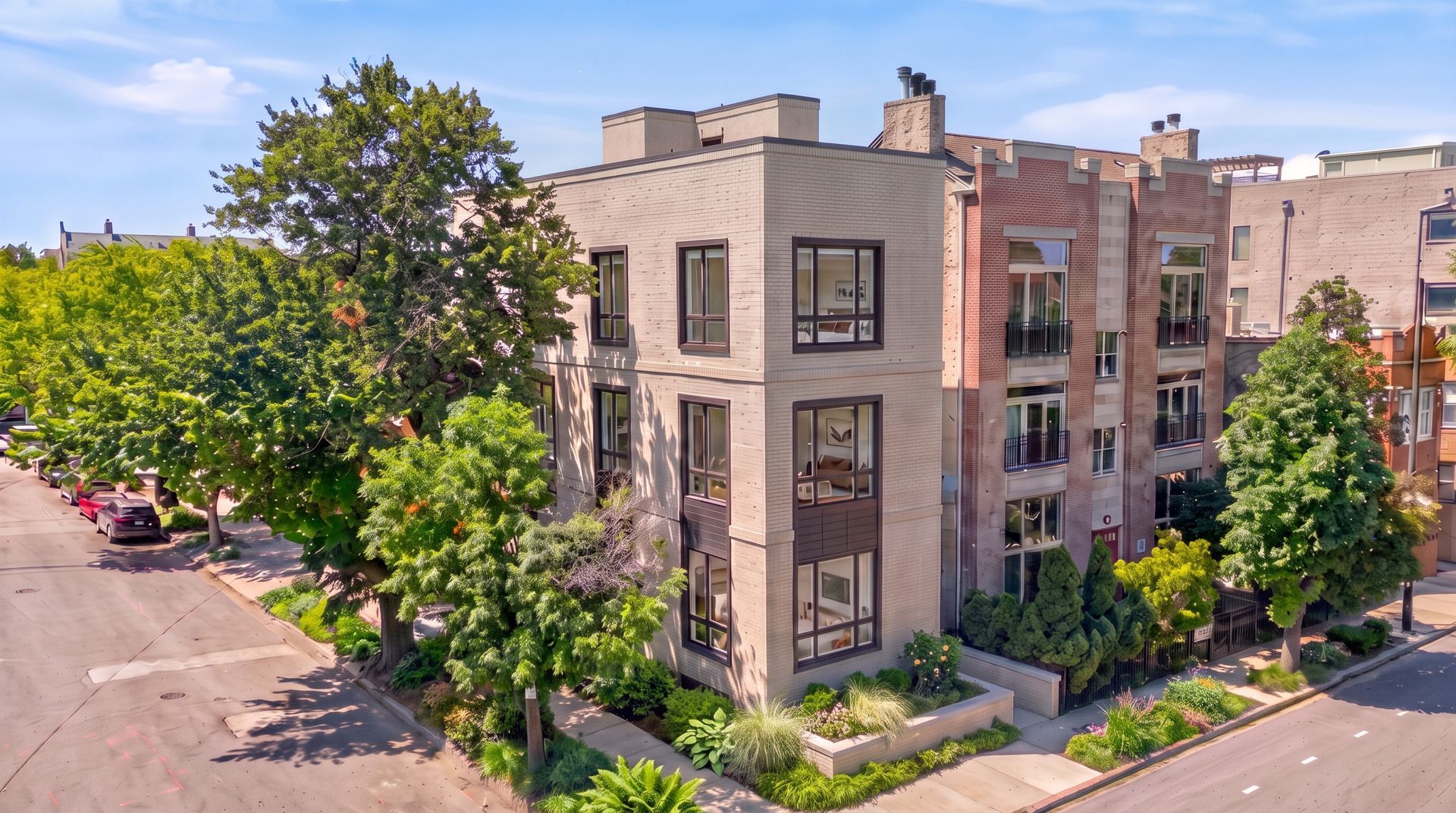 1803 W Armitage Avenue, Unit 2, Chicago, IL 60622 Main Photo