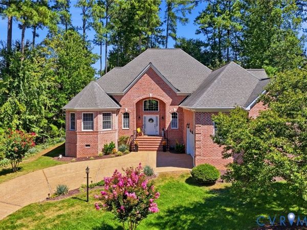 4806 Jennway Loop , Moseley, VA 23120
