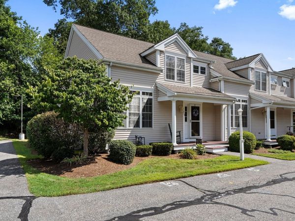 864 Brockton Ave, Unit 864, Abington, MA 02351