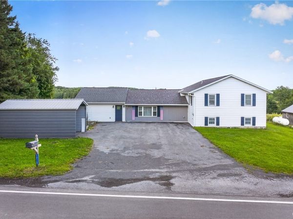 10527 Roberts Road , Sauquoit, NY 13456