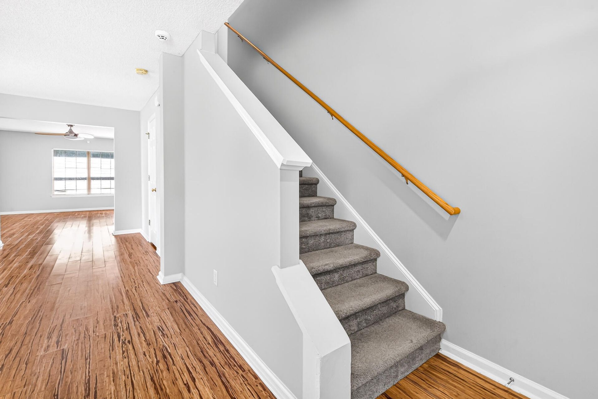 105 Sun Valley Court Photo 11