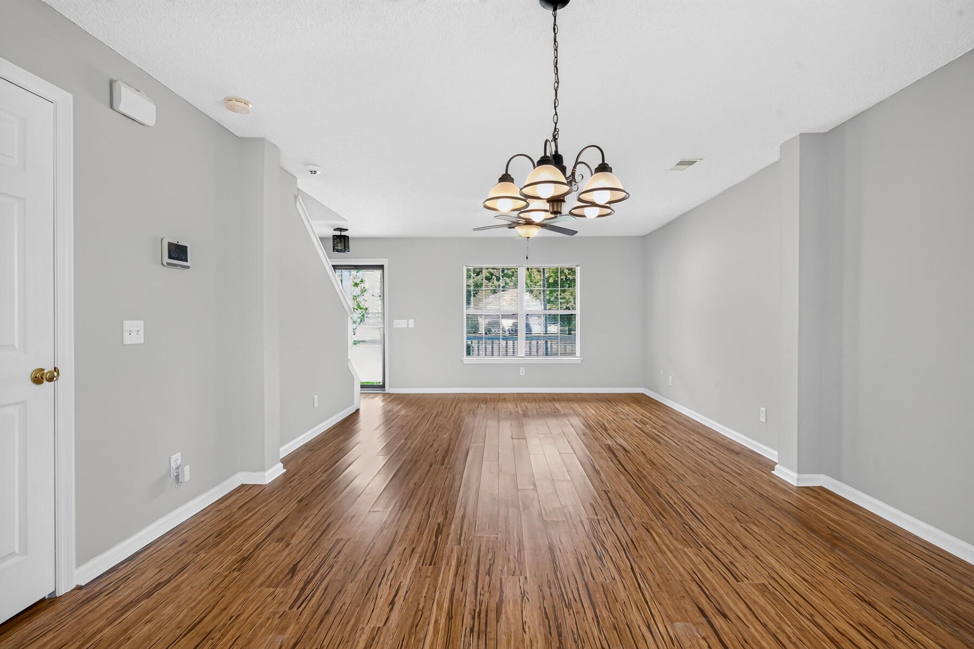 105 Sun Valley Court Photo 13