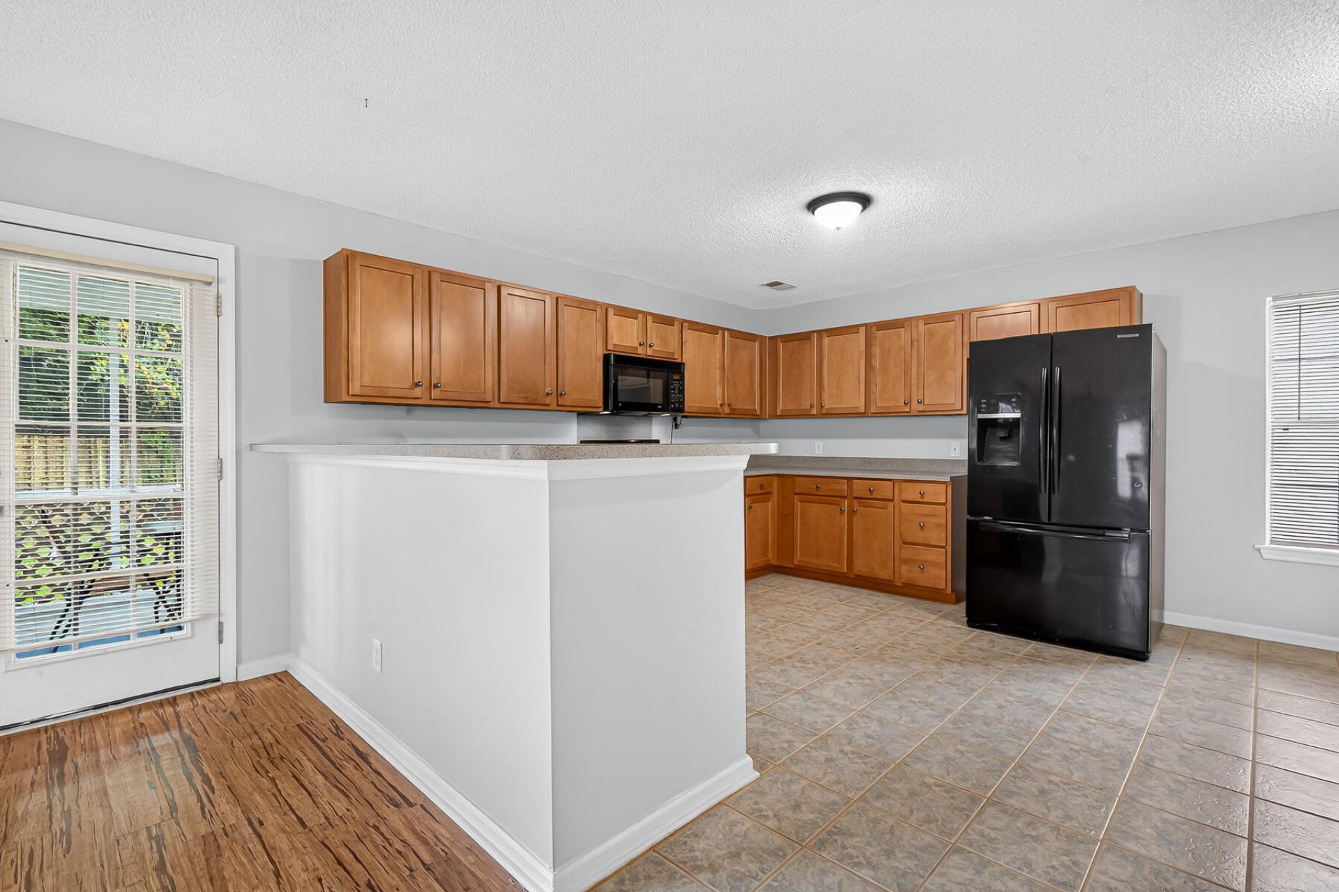 105 Sun Valley Court Photo 25