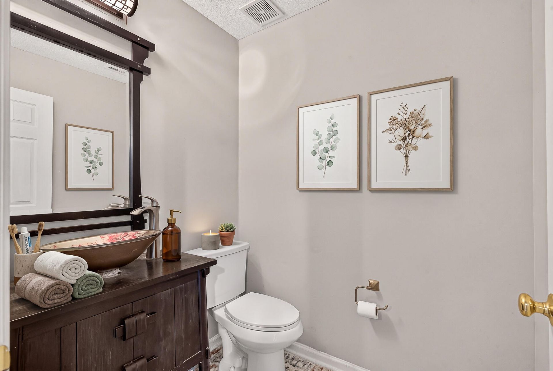 105 Sun Valley Court Photo 33