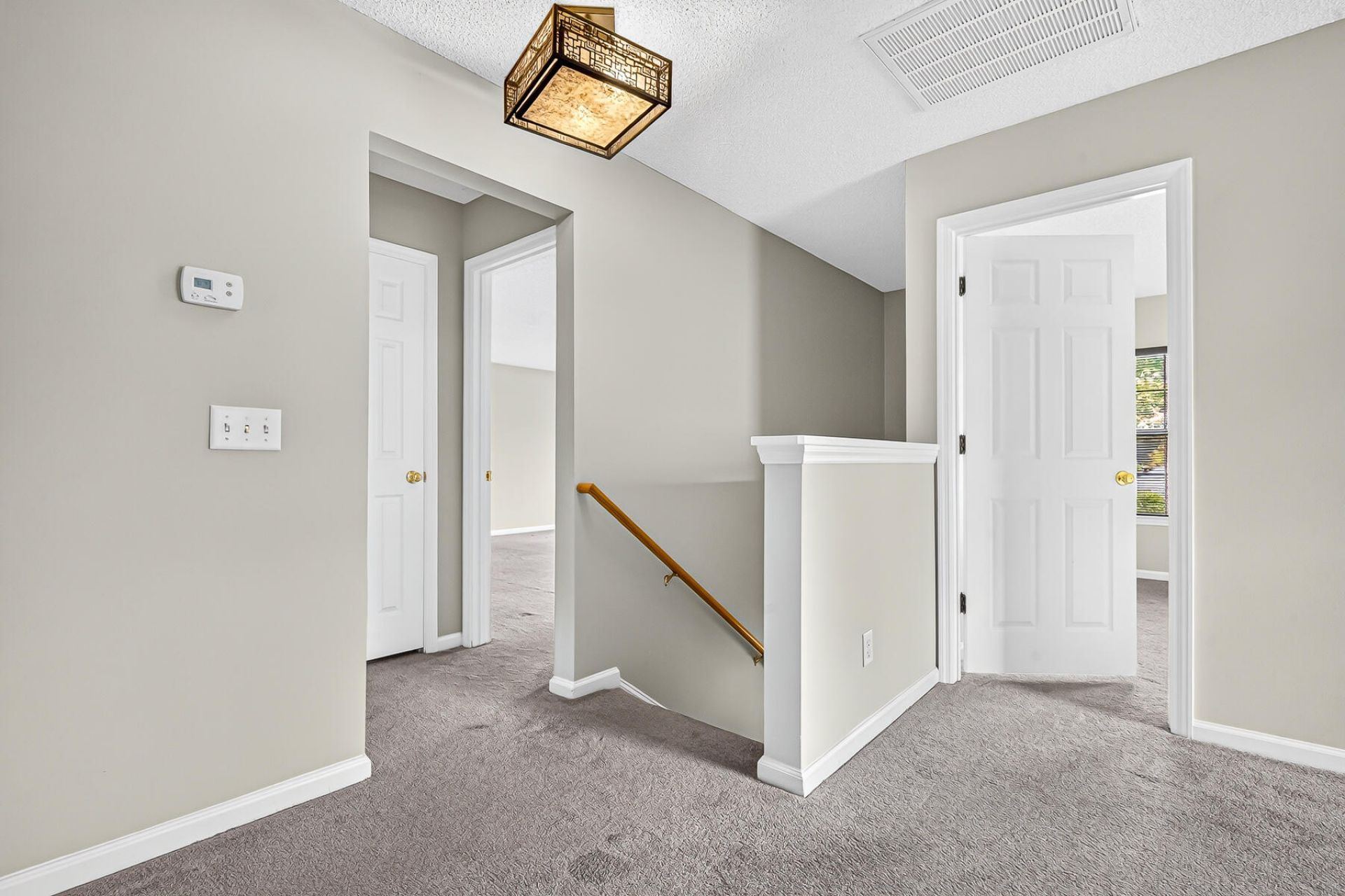 105 Sun Valley Court Photo 36