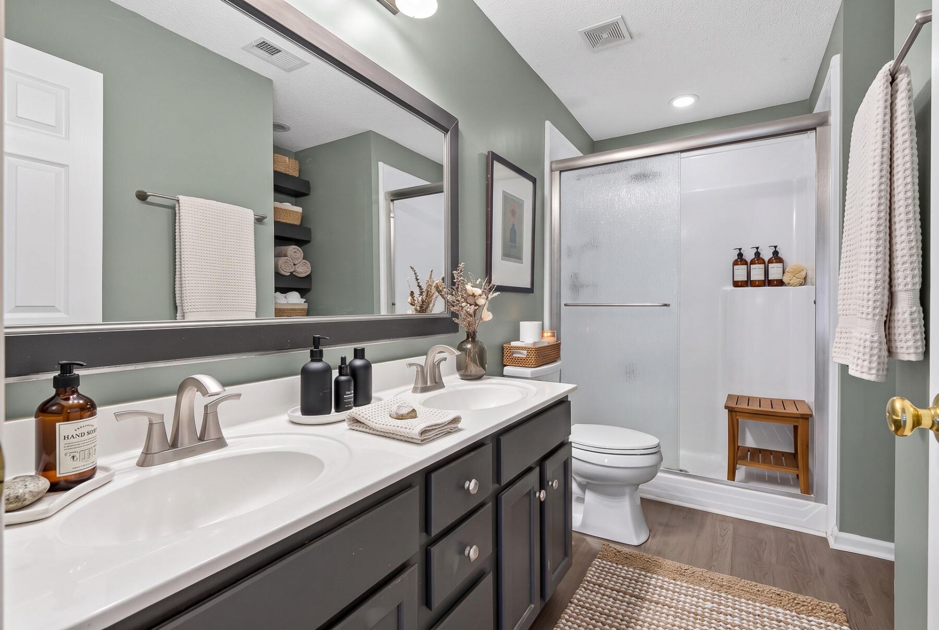 105 Sun Valley Court Photo 45