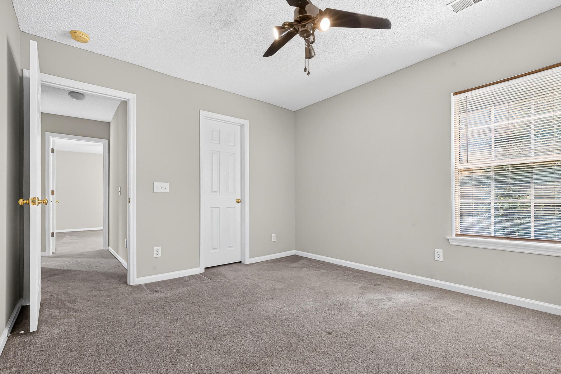 105 Sun Valley Court Photo 55