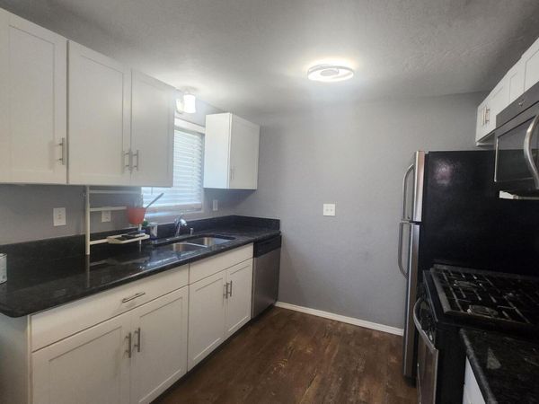 1032 Muriel Street NE, Albuquerque, NM 87112