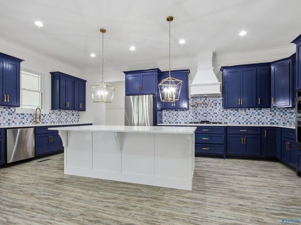 3811 South Chapel Hill Road SW, Decatur, AL 35603
