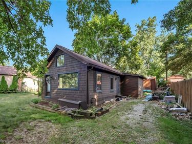 101 Radnor Avenue, Coventry, OH 44319