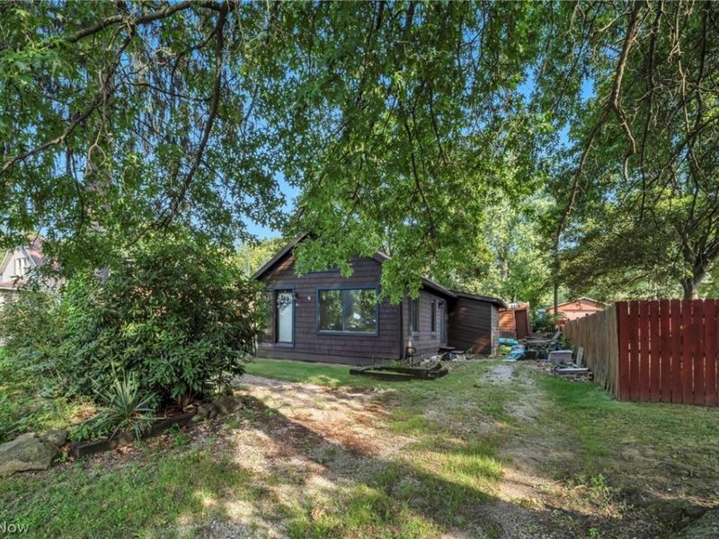 101 Radnor Avenue, Coventry, OH 44319 Photo 6