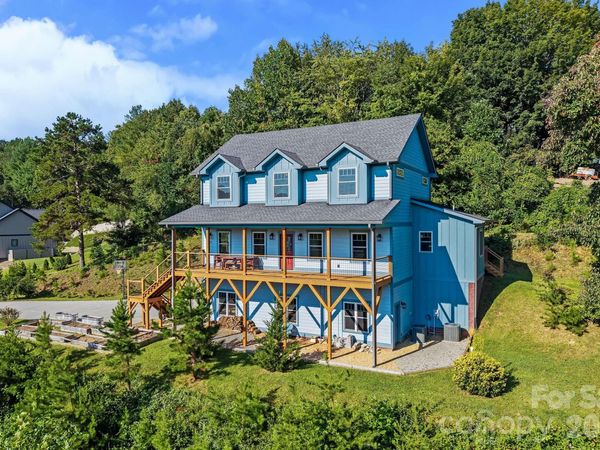 19 Magnolia Farms Drive , Asheville, NC 28806