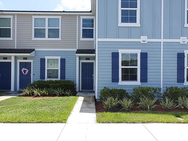 525 BIG TREE Way, Orange Park, FL 32065