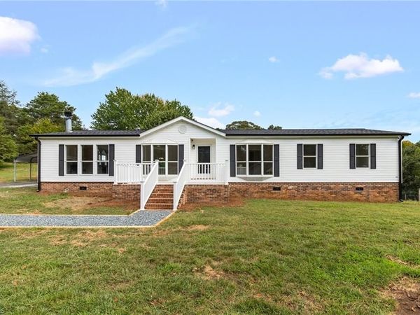 1141 Cook Street, Winston-Salem, NC 27105