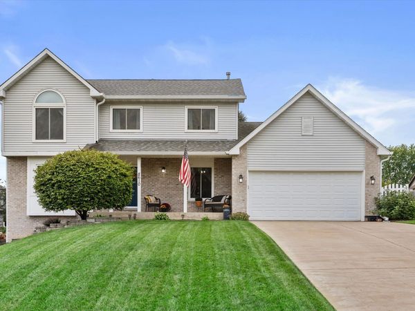 8610 221st Ave, Salem, WI 53168