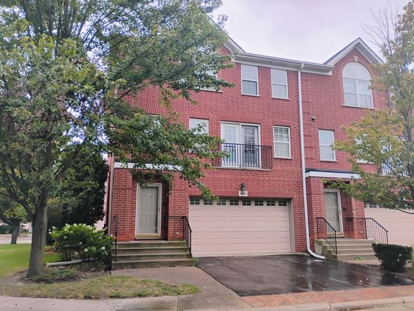 893 ENFIELD Drive , Northbrook, IL 60062