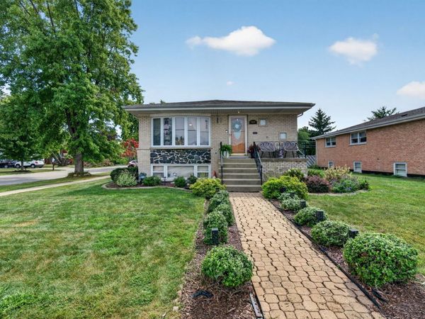 7001 W 81st Street , Burbank, IL 60459