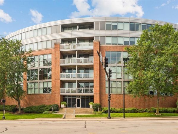 1228 Emerson Street , Unit 603, Evanston, IL 60201
