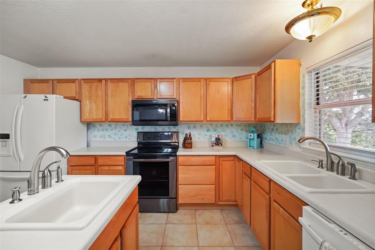 1614 Ridgemoor Drive , Mascotte, FL 34753 Photo