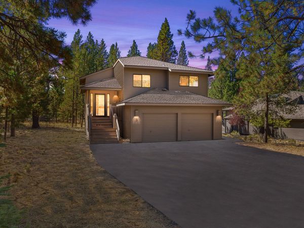 17855 Lava Butte Lane, Sunriver, OR 97707