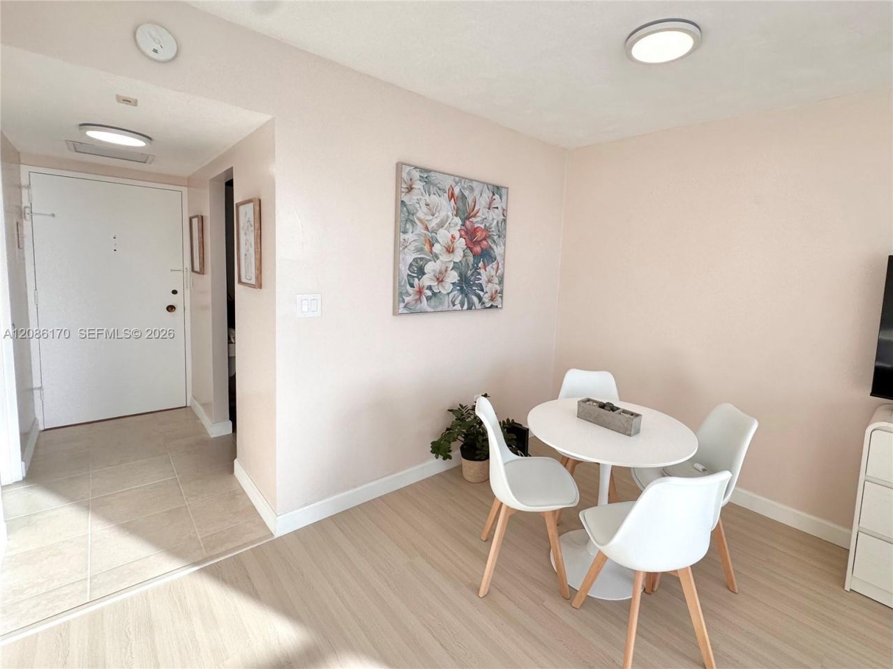2899 Collins Ave, Unit 550, Miami Beach, FL 33140 Photo