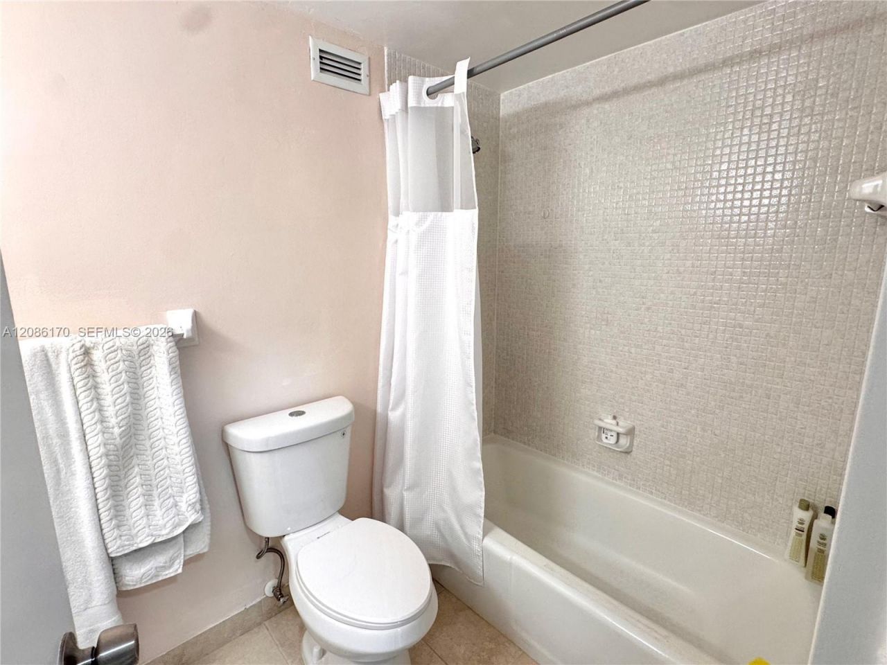 2899 Collins Ave, Unit 550, Miami Beach, FL 33140 Photo
