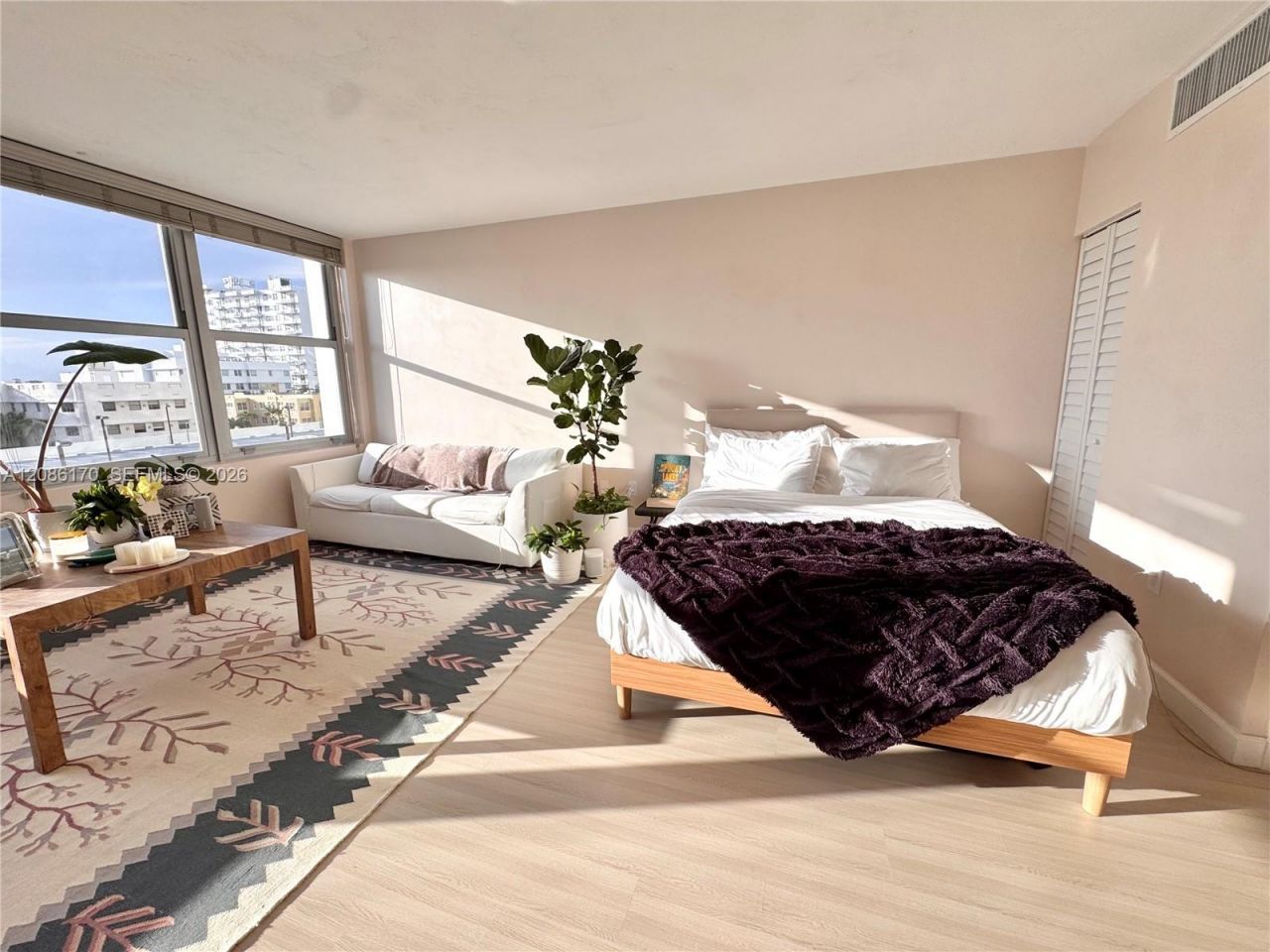 2899 Collins Ave, Unit 550, Miami Beach, FL 33140 Photo