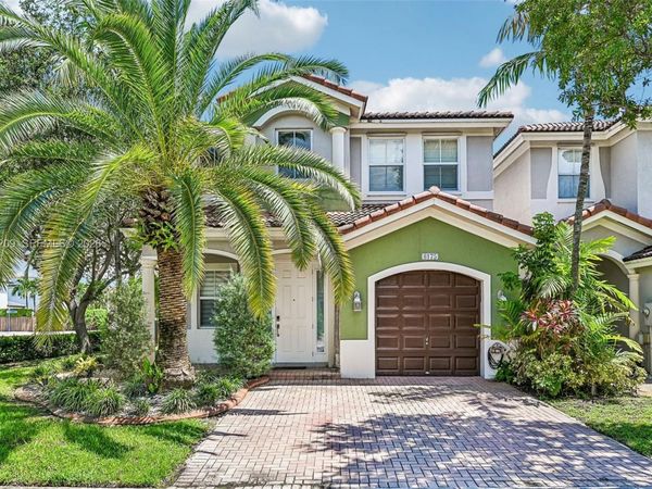 8175 NW 114th Pl , Doral, FL 33178