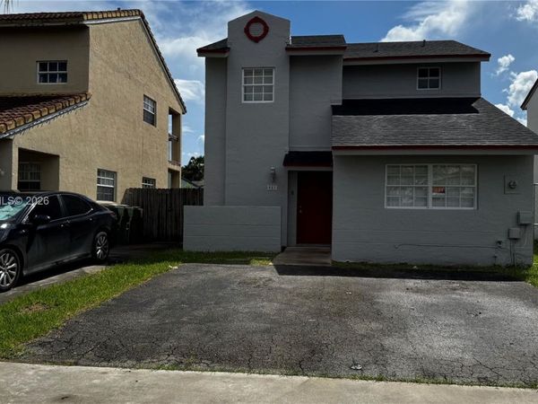 885 SE 13th Rd, Homestead, FL 33035