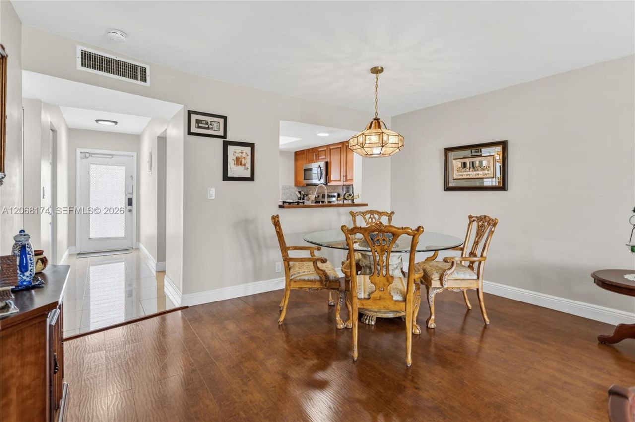 7688 NW 18 St, Unit 202, Margate, FL 33063 Photo