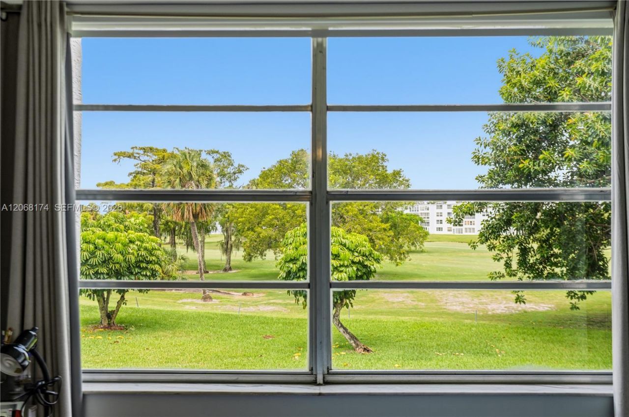 7688 NW 18 St, Unit 202, Margate, FL 33063 Photo