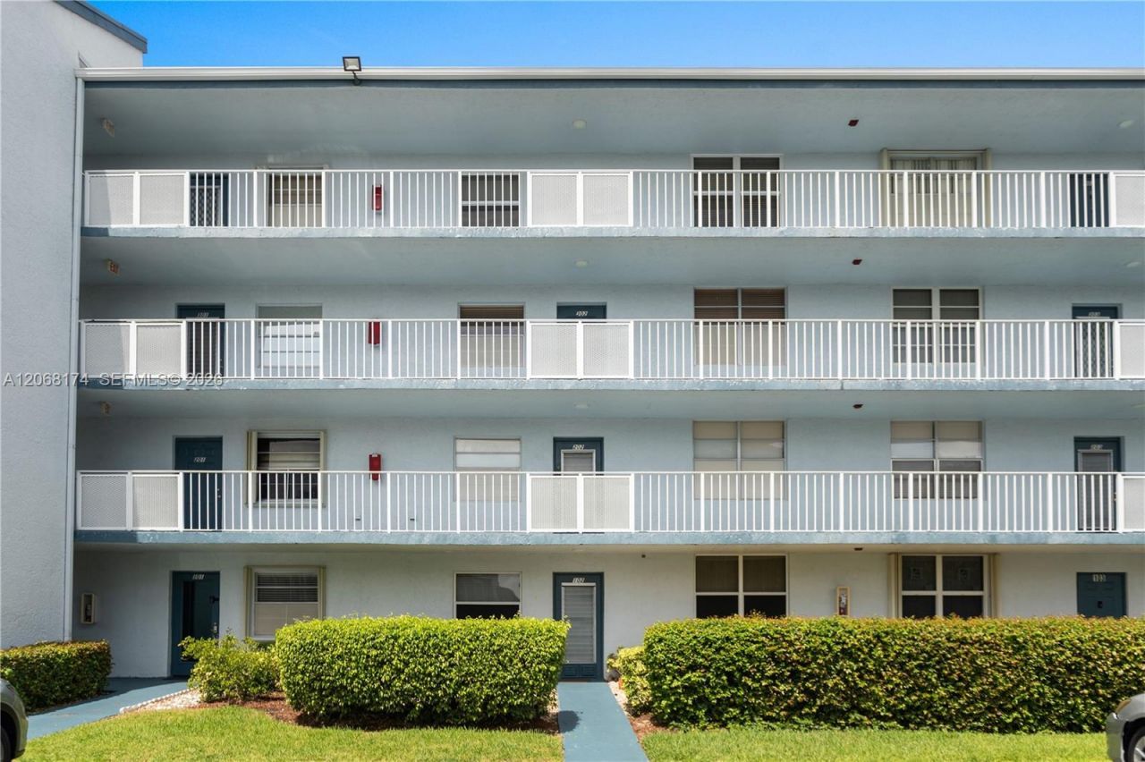 7688 NW 18 St, Unit 202, Margate, FL 33063 Photo