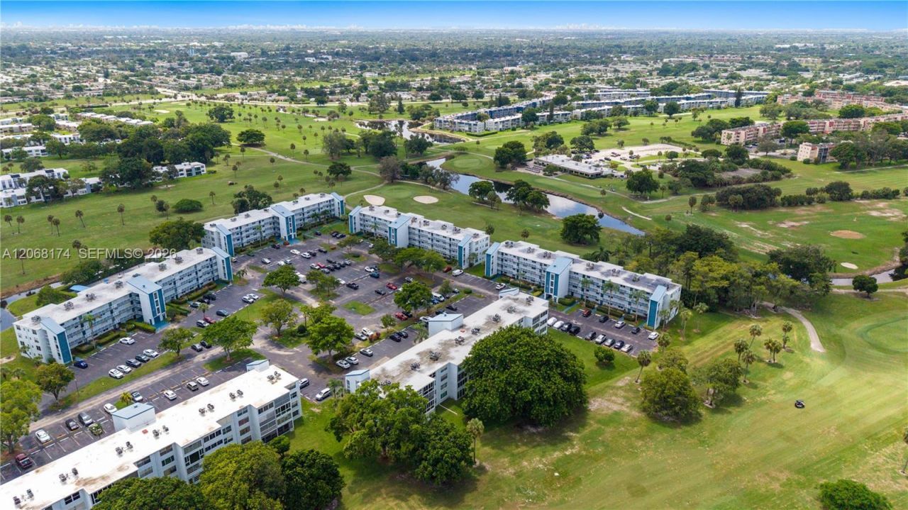 7688 NW 18 St, Unit 202, Margate, FL 33063 Photo