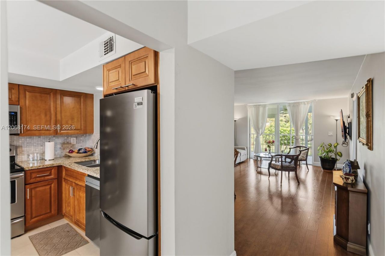 7688 NW 18 St, Unit 202, Margate, FL 33063 Photo