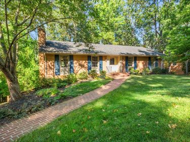 1209 PINEHURST RD, STAUNTON, VA 24401