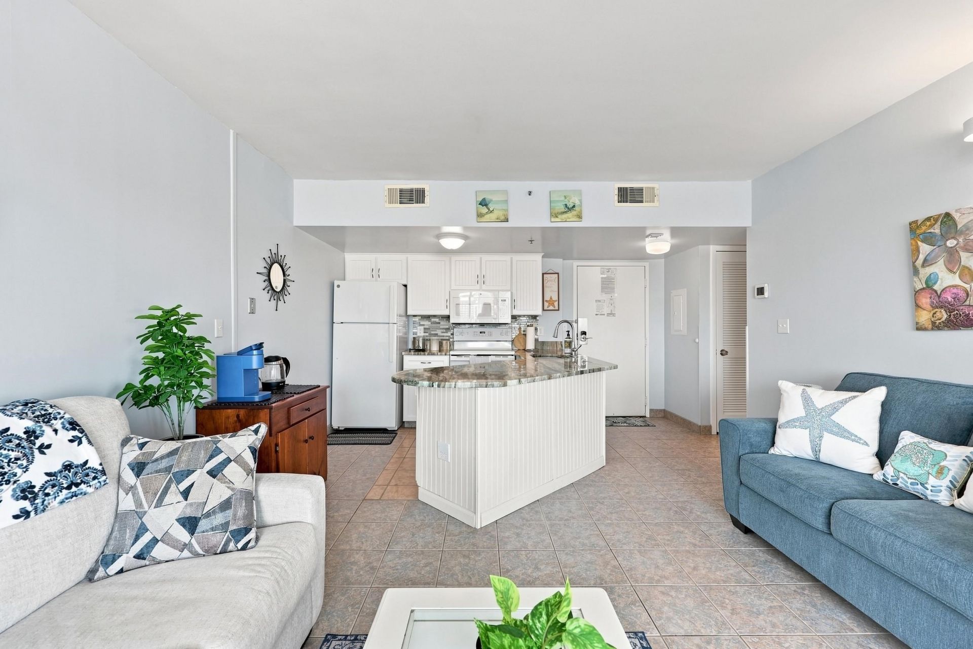 1605 S Ocean Blvd. Photo 7